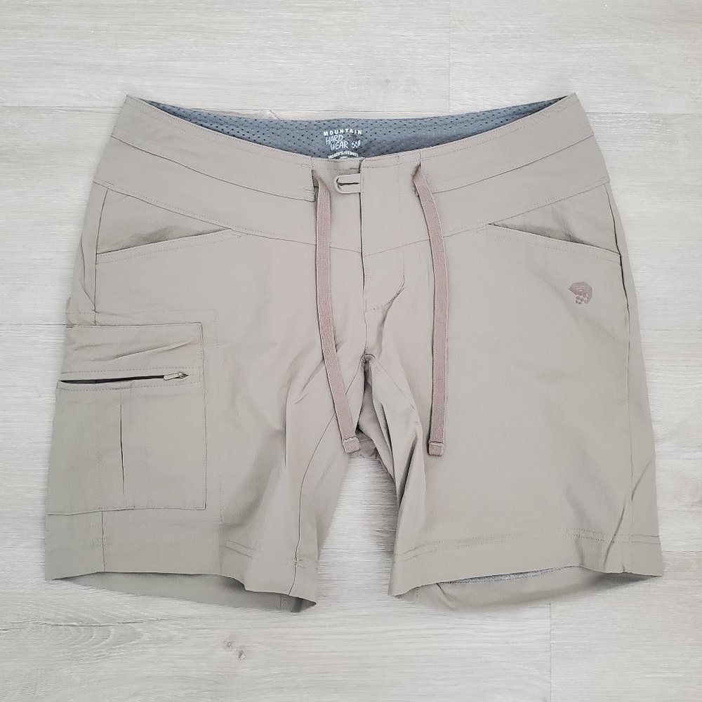 Womens Mountain Hardwear Shorts Size 4
